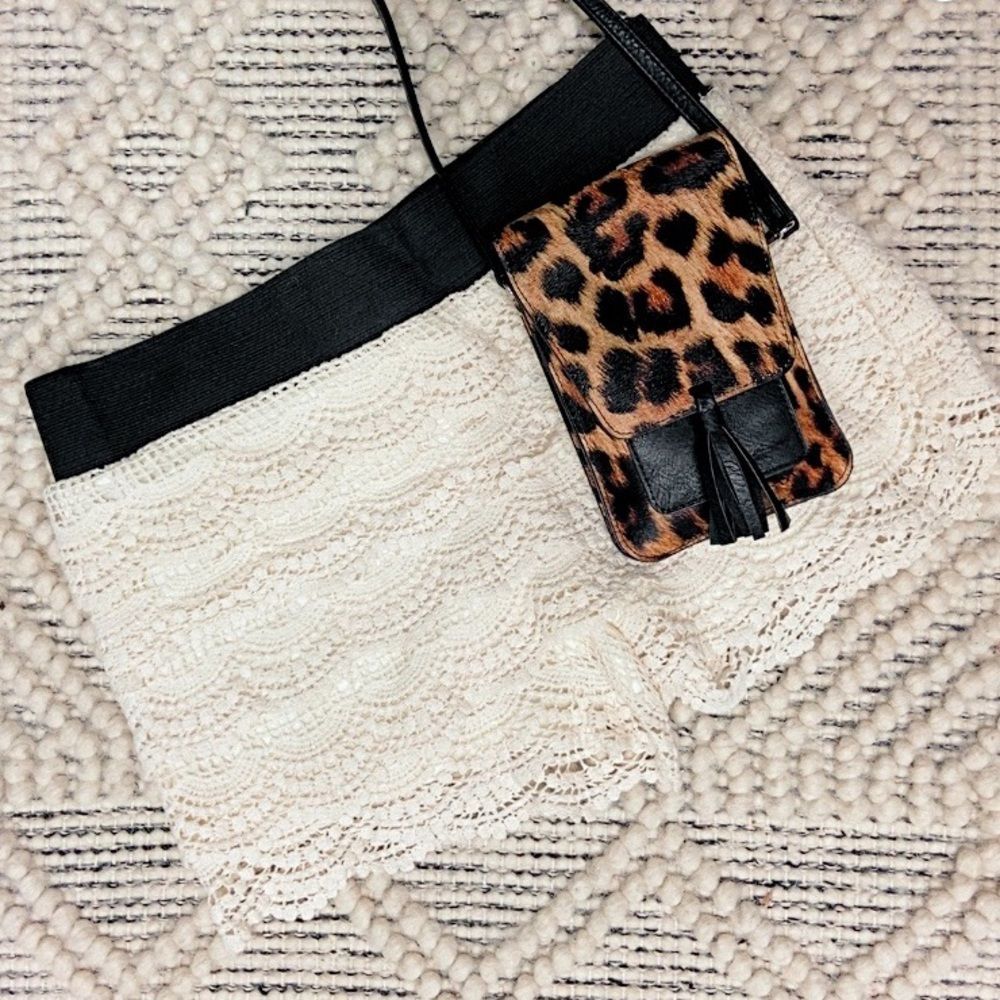 Annabelle Lace Skort Size Small